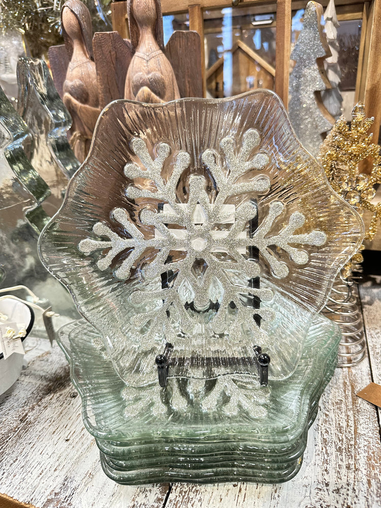 Snowflake Dessert Plates